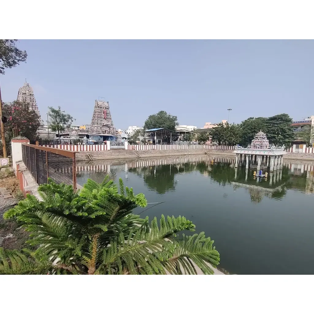 Arulmigu Vadapalani Andavar Temple