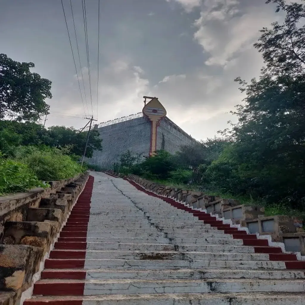 Arulmigu Subramaniyaswamy Temple